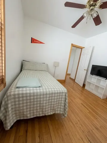 5171 West Wabansia Avenue Chicago IL 60639