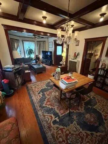 2448 West Gunnison Street Chicago IL 60625