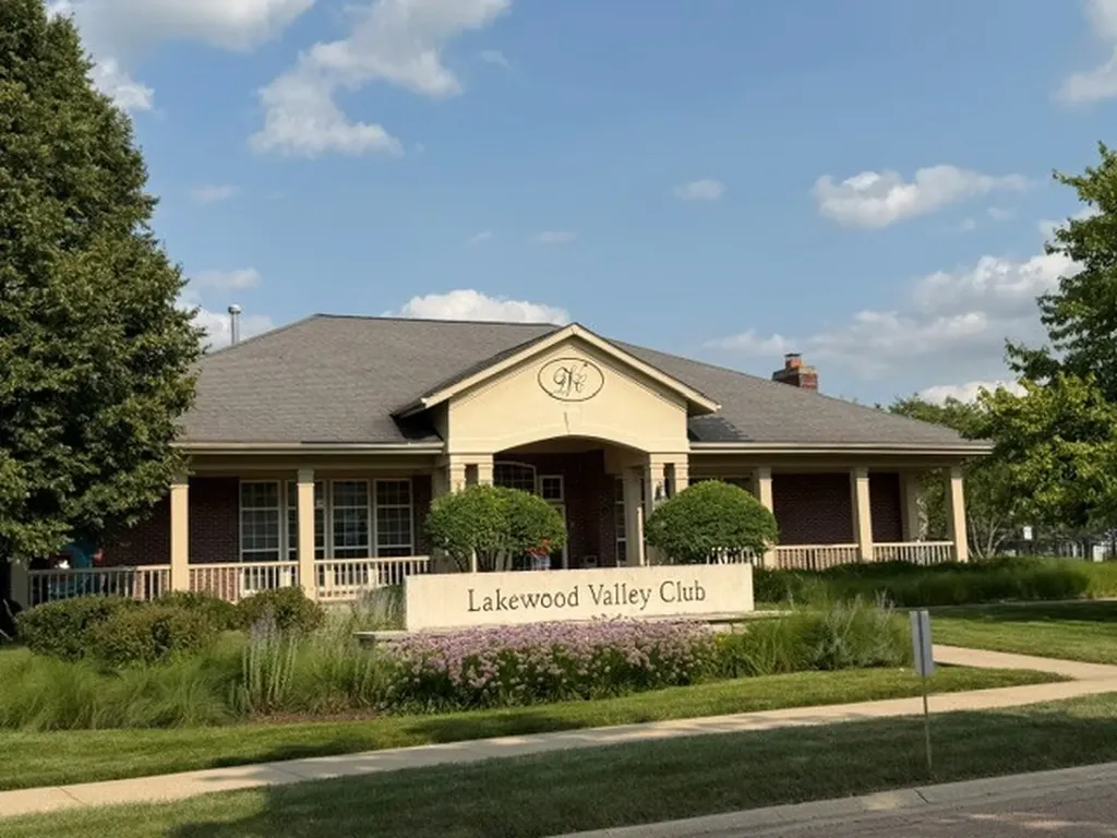 2468 Frost Drive Aurora IL 60503