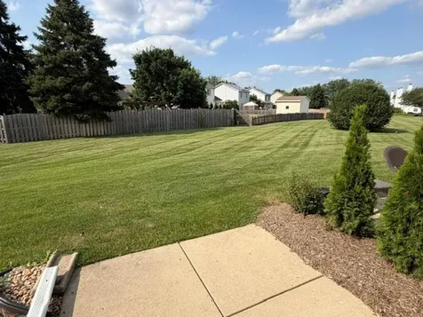 2468 Frost Drive Aurora IL 60503