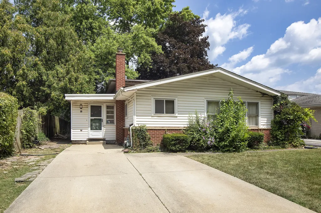 46 Glenview Road Glenview IL 60025
