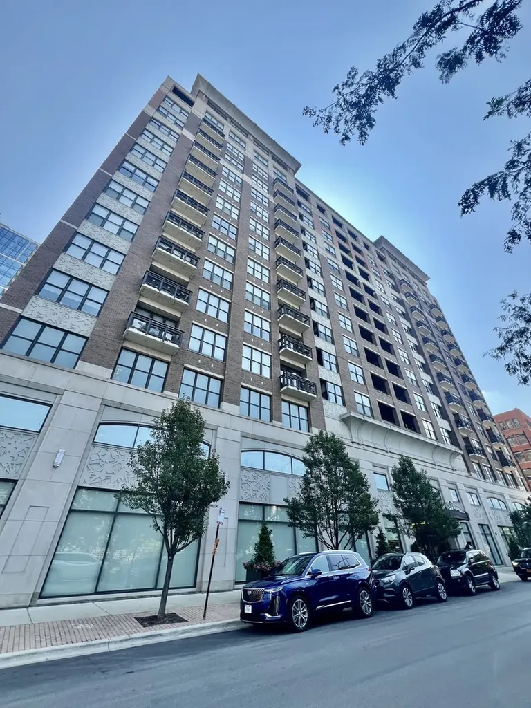 849 North Franklin Street Chicago IL 60610