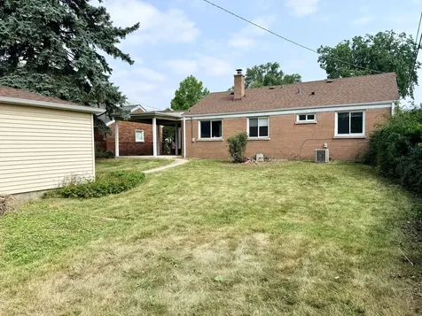 5221 Greenwood Street Skokie IL 60077