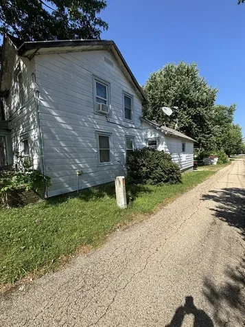 506 Paddock Avenue Ashton IL 61006