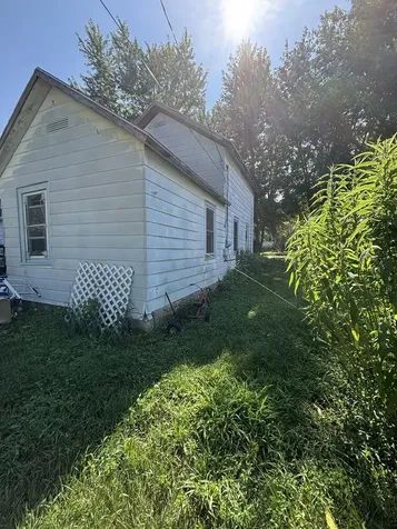 506 Paddock Avenue Ashton IL 61006