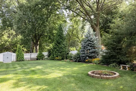 1205 Sinnissippi Park Road Sterling IL 61081