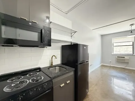 1136 West Wilson Avenue Chicago IL 60640