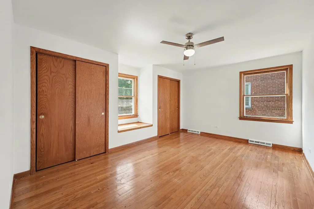 10324 South Claremont Avenue Chicago IL 60643