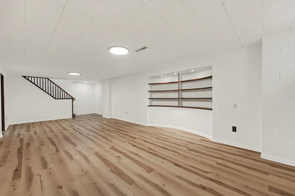 10324 South Claremont Avenue Chicago IL 60643