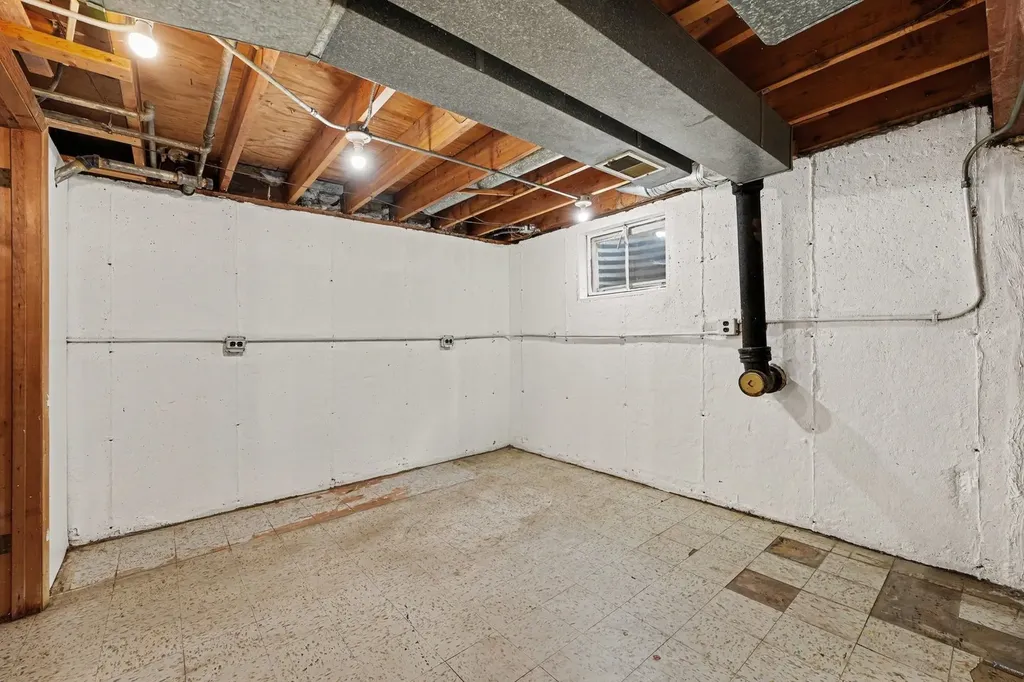 10324 South Claremont Avenue Chicago IL 60643