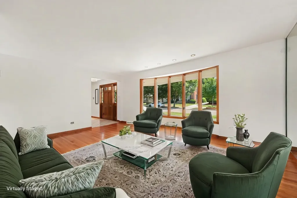 10324 South Claremont Avenue Chicago IL 60643