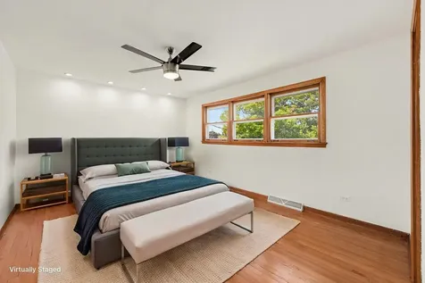 10324 South Claremont Avenue Chicago IL 60643