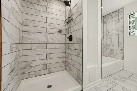 10324 South Claremont Avenue Chicago IL 60643