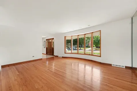 10324 South Claremont Avenue Chicago IL 60643