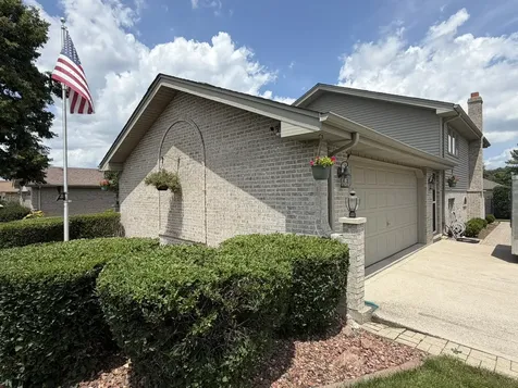 10708 Willow Avenue Mokena IL 60448