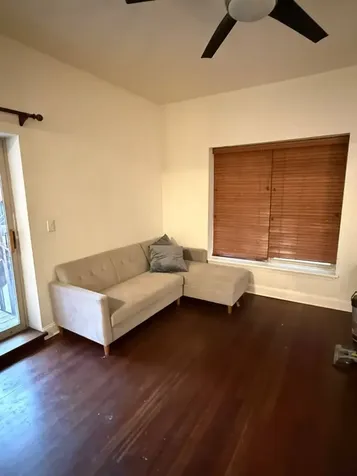 811 West Lill Avenue Chicago IL 60614