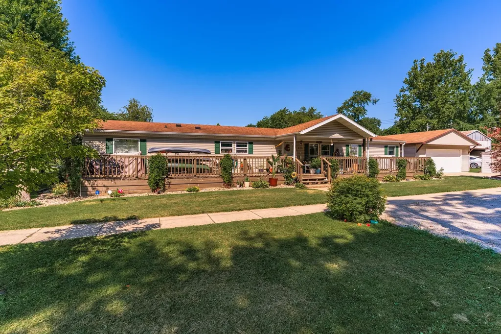 214 South 6th Street Chatsworth IL 60921