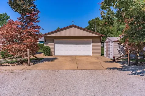 214 South 6th Street Chatsworth IL 60921