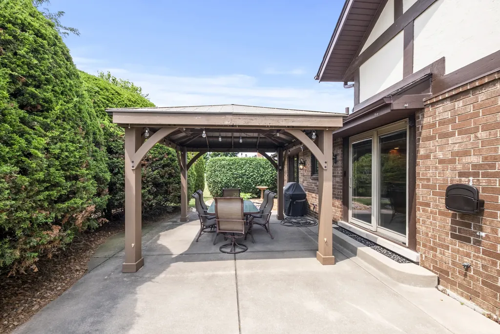 8247 Shipston Street Orland Park IL 60462