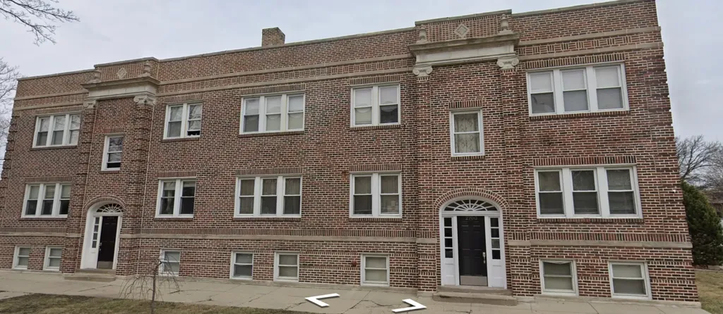 2700 West Albion Avenue Chicago IL 60645