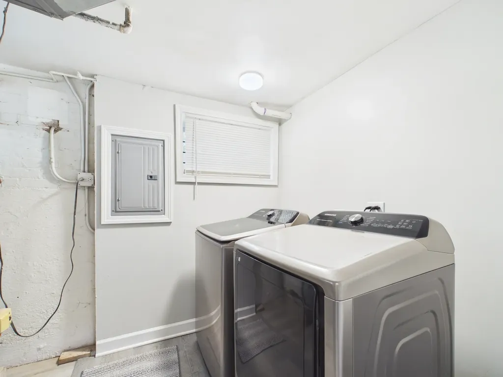 234 West 117th Street Chicago IL 60628