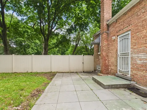 234 West 117th Street Chicago IL 60628