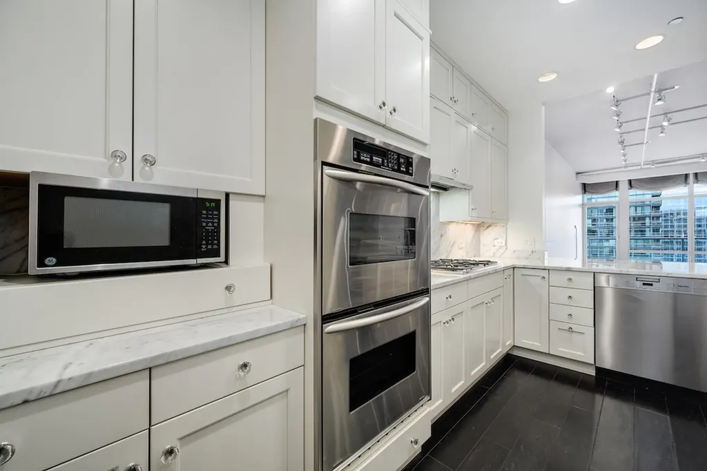 333 North Canal Street Chicago IL 60606