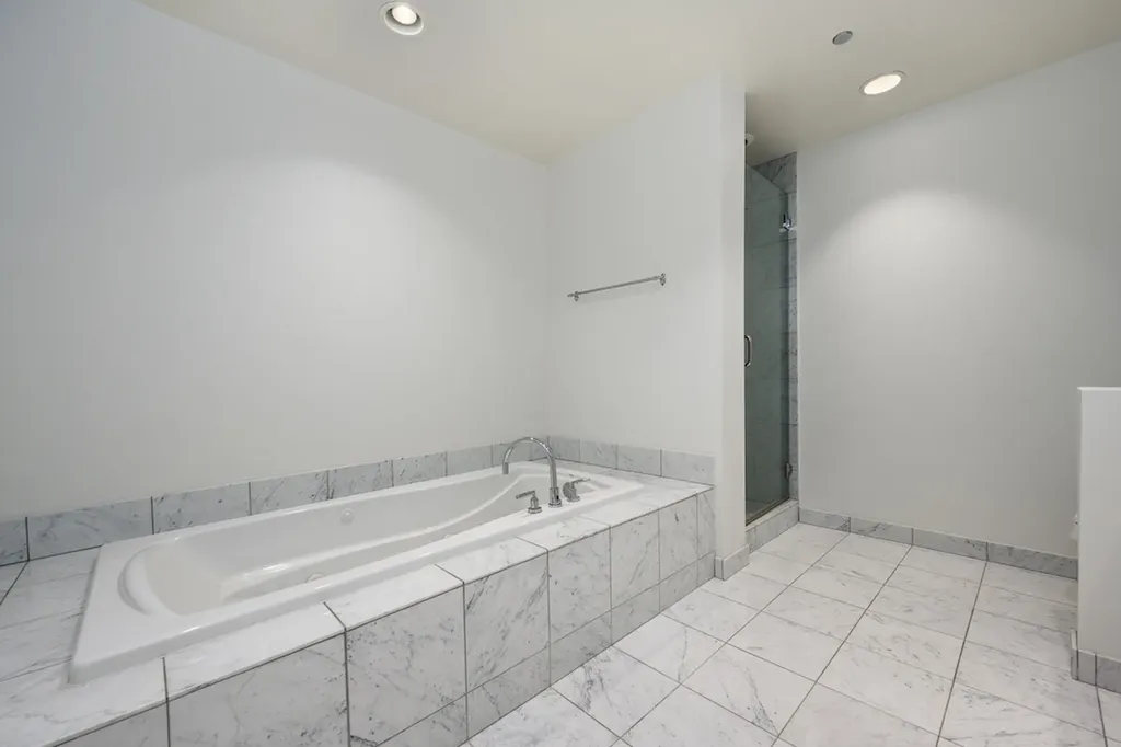 333 North Canal Street Chicago IL 60606