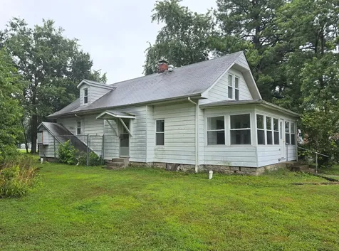 1204 North Dawley Street Salem IL 62881