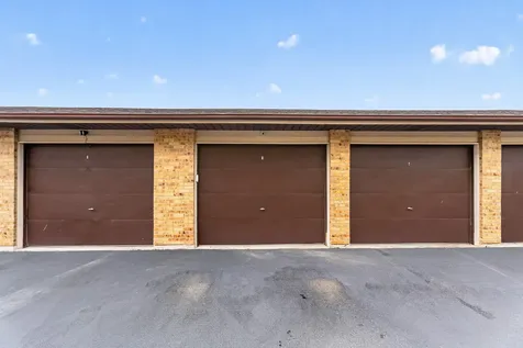 16820 81ST Avenue Tinley Park IL 60477