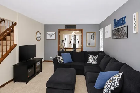 685 Morning Glory Lane Bartlett IL 60103