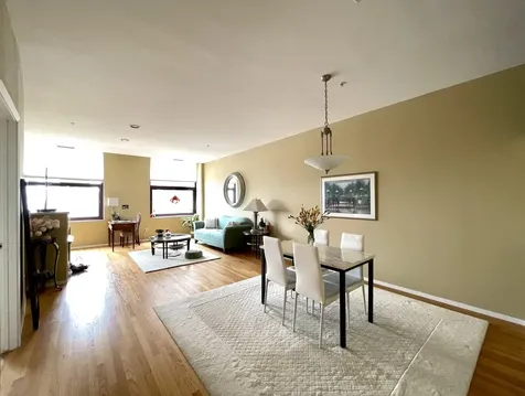 330 South Michigan Avenue Chicago IL 60604