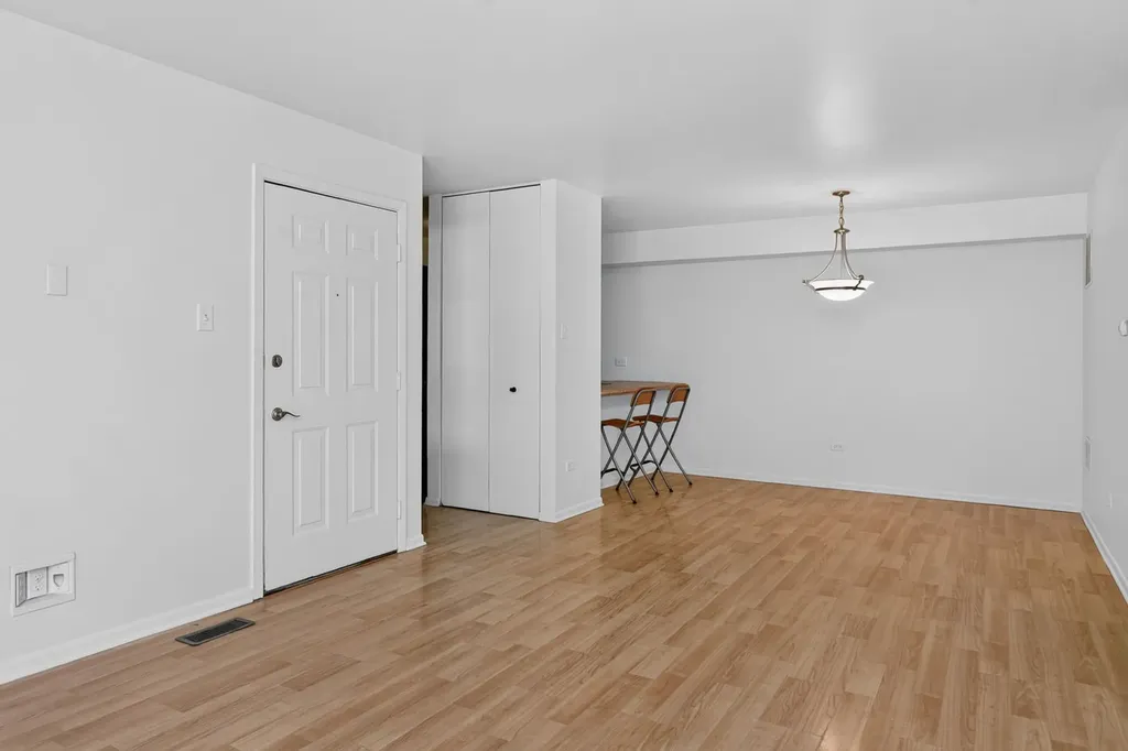 48 North Park Avenue Lombard IL 60148