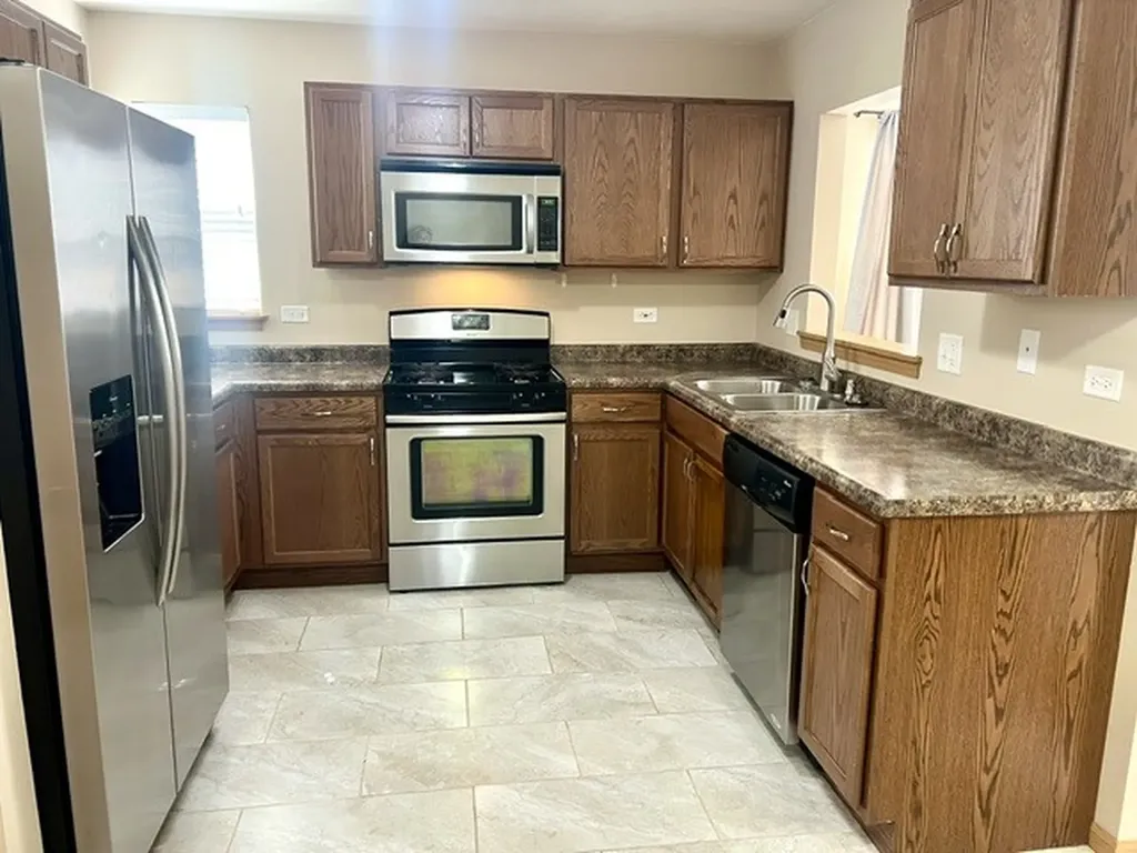 2213 Carpenter Avenue Plainfield IL 60586