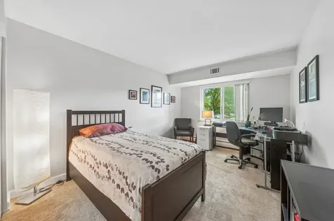 2434 Brandenberry Court Arlington Heights IL 60004