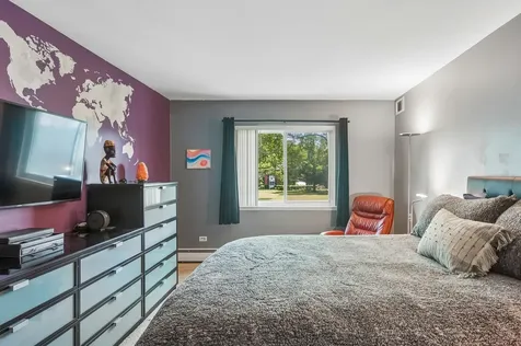 2434 Brandenberry Court Arlington Heights IL 60004