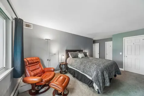 2434 Brandenberry Court Arlington Heights IL 60004