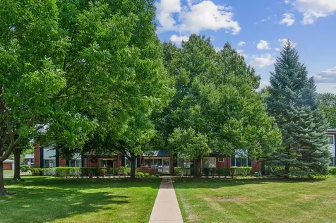 2434 Brandenberry Court Arlington Heights IL 60004