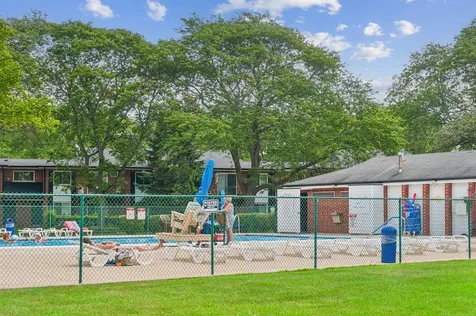 2434 Brandenberry Court Arlington Heights IL 60004