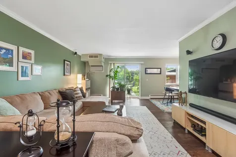 2434 Brandenberry Court Arlington Heights IL 60004