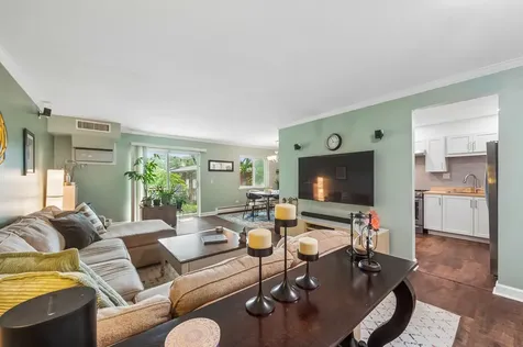 2434 Brandenberry Court Arlington Heights IL 60004