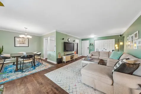 2434 Brandenberry Court Arlington Heights IL 60004