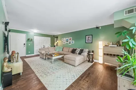 2434 Brandenberry Court Arlington Heights IL 60004
