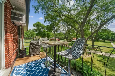 2434 Brandenberry Court Arlington Heights IL 60004
