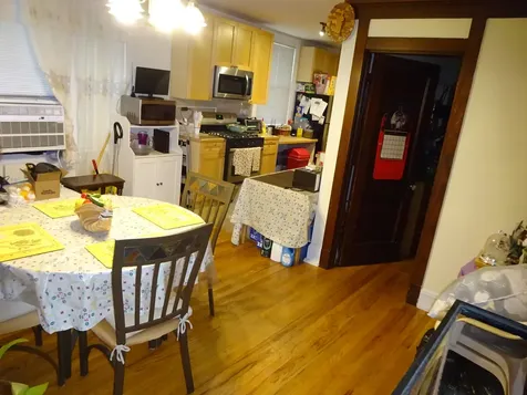 5259 West Montrose Avenue Chicago IL 60634