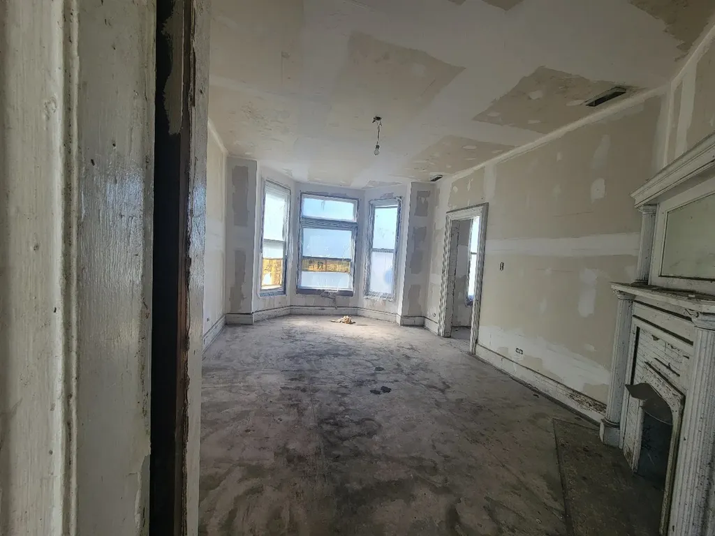 4224 West Maypole Avenue Chicago IL 60624