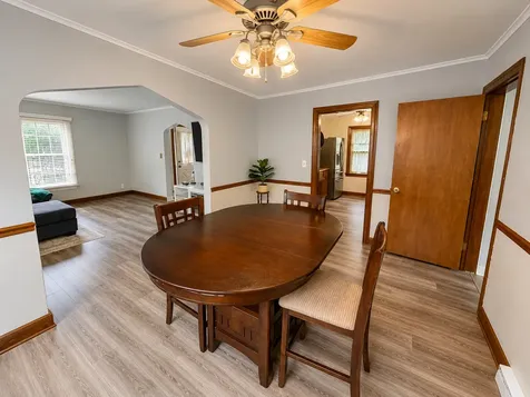 325 Oak Knolls Avenue Rockford IL 61107