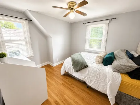 325 Oak Knolls Avenue Rockford IL 61107