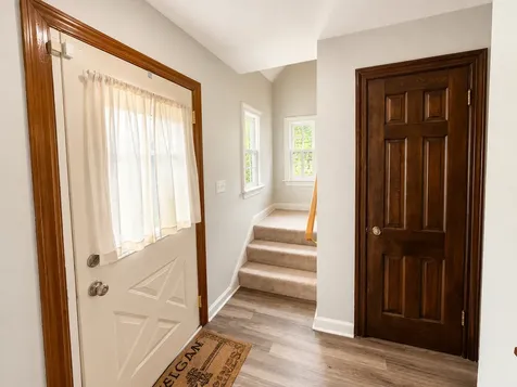 325 Oak Knolls Avenue Rockford IL 61107