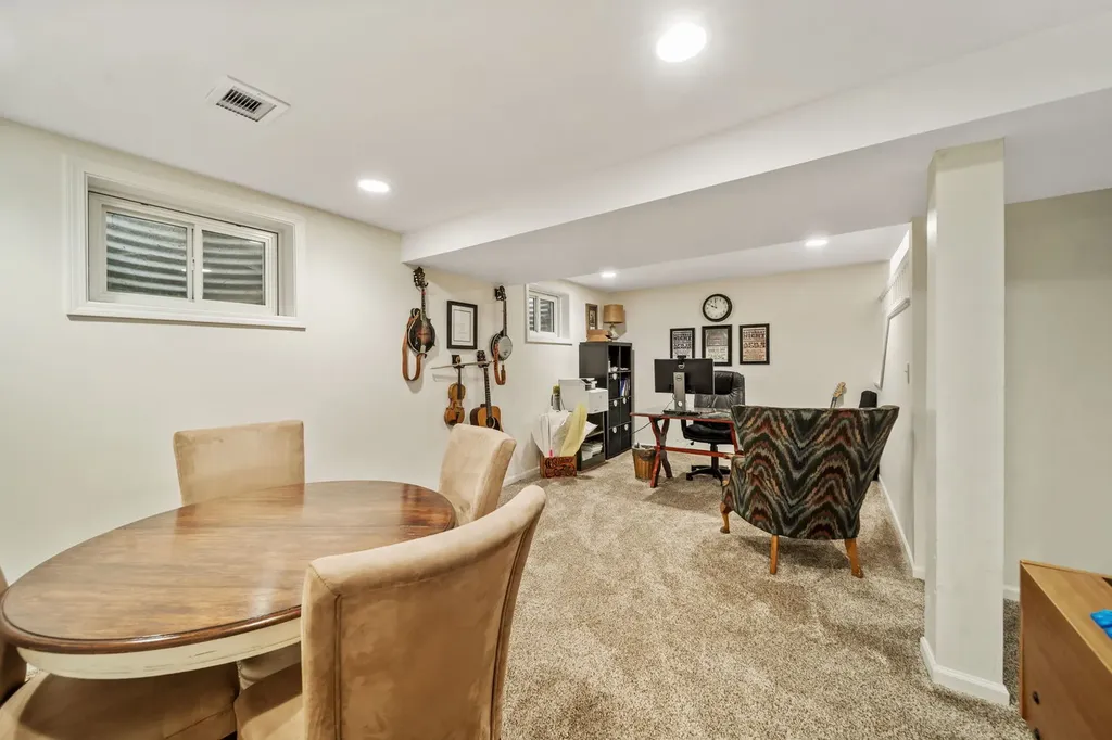 2107 Wheeler Street Woodridge IL 60517